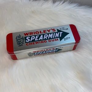 Wrigley’s Spearmint Chewing Gum Tin